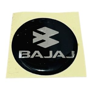 آرم و بر چسب روی بدنه موتور سیکلت وارون مدل m 26 bajaj مناسب برای پالس
