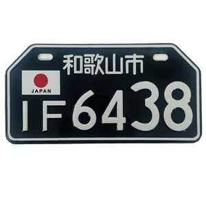 پلاک تزیینی موتور سیکلت وارون مدل w 82 if jpn blk
